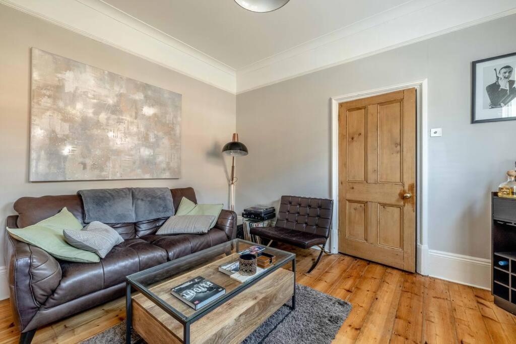 Couples Retreat - The Long Walk, Windsor Castle Apartment ภายนอก รูปภาพ